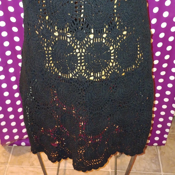 GUESS Crochet Lace Black Dress - Picture 4 of 7